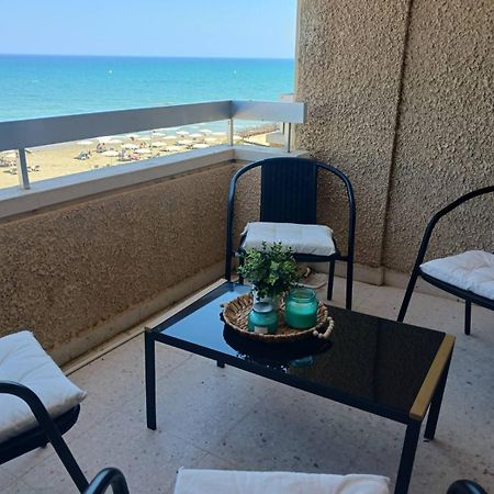 Apollon Sea View Beachfront Ap 302 لارنكا المظهر الخارجي الصورة